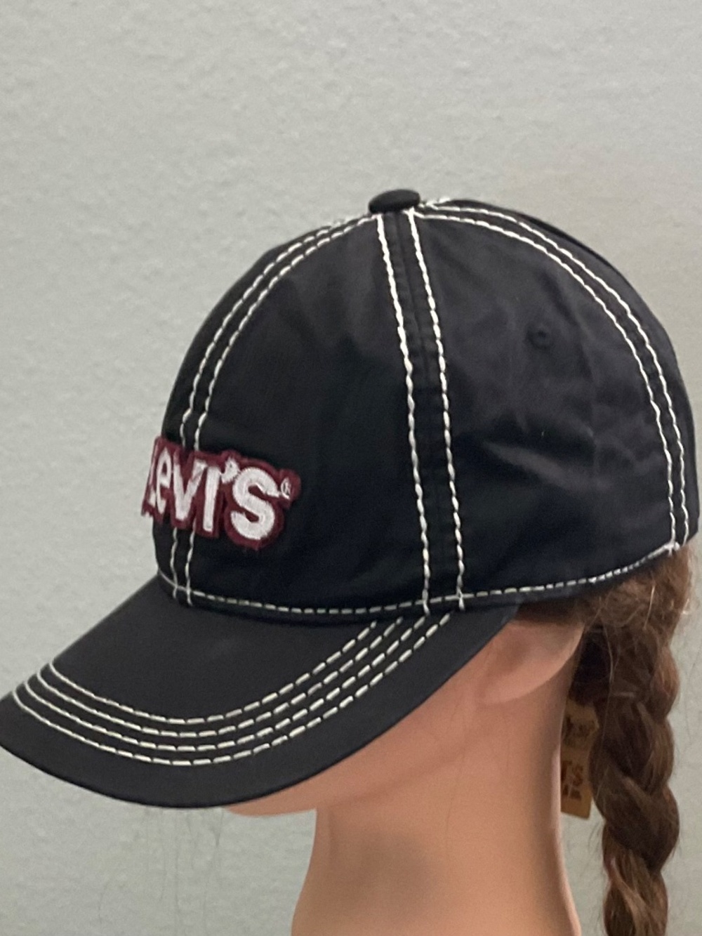 Levi’s Hat. - Picture 3 of 6